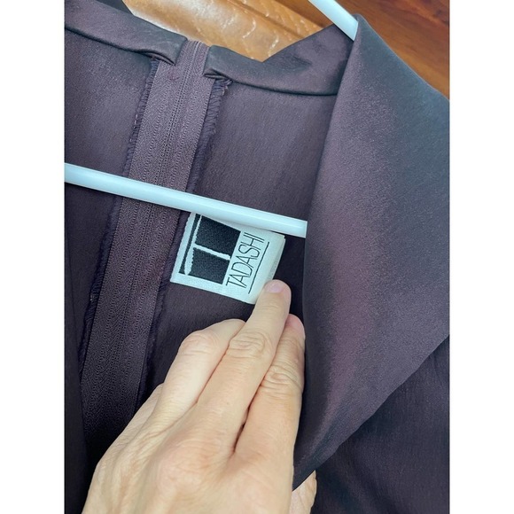 TADASHI gown in deep Bordeaux - Picture 4 of 6